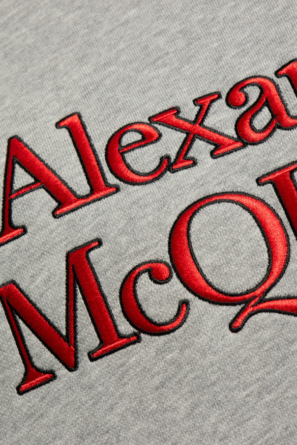 【Alexander McQUEEN】Logo Embellished Sweatshirt/追跡可能 Alexander McQueen Men's Jewelled Seal Logo Crew Neck Jumper